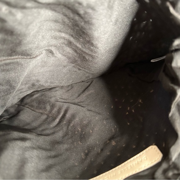 DANIELLE NICOLE | Black Macrame Crochet Crossbody Boho Bag With Wood Handles - Picture 11 of 14